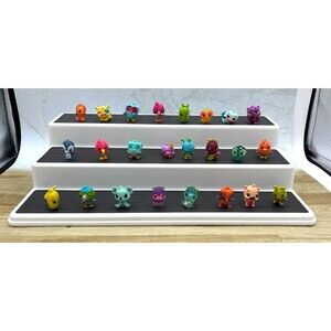 Hatchimals CollEGGtibles Lot Of 24 Assorted Figures in Blue Egg‎ Cartons No Dups